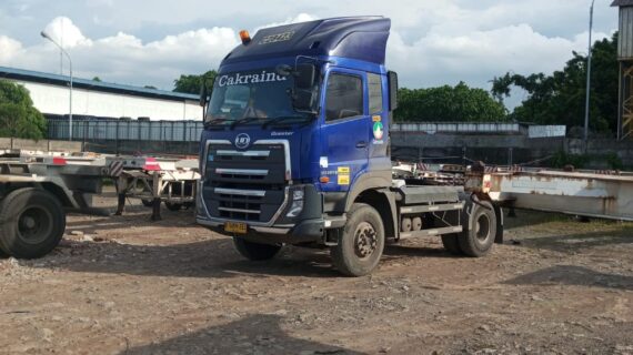 Inside Story: Pembuatan Wind Deflector (Topi Truk) Fiberglass untuk Armada Truk Besar di Jakarta